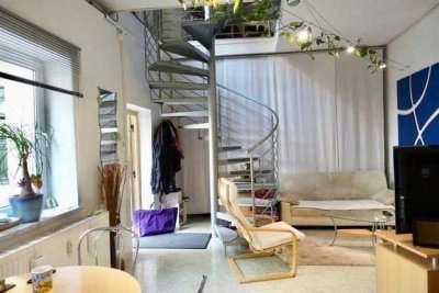 Frei ab sofort! Stadthaus mit Terrasse & ca. 92 qm, ruhig in St. Leonhard! Loftstil mit hohen Decken