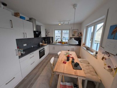 Moderne 2-Zimmer-Wohnung inkl. Einbauküche, großem Balkon & Wohlfühl-Klimaboden