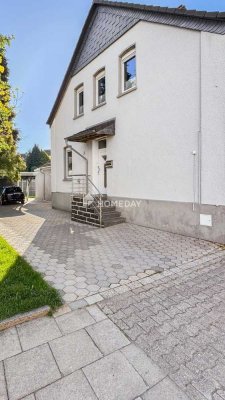 Ein Zuhause zum Wohlfühlen – Historische Doppelhaushälfte mit viel Grün