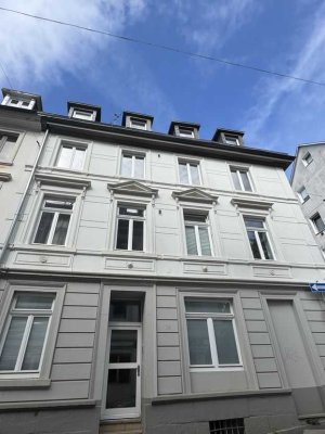Frisch sanierte Dachgeschosswohnung mit 76 m² Wohnfläche