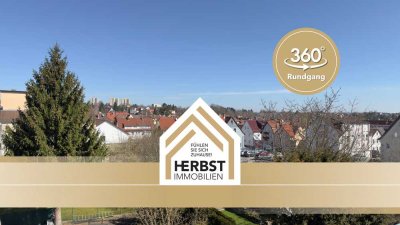 Herrlicher Weitblick,  großer Wohnbereich, Einbauküche, Tageslichtbad + Gäste WC, sofort beziehbar!
