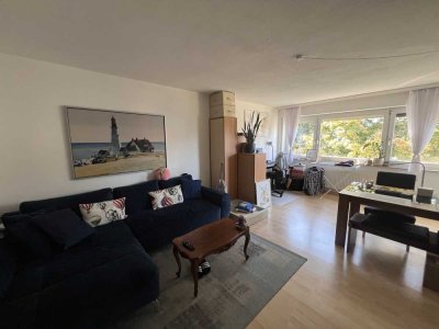 Wohnung in Schlösslesfeld mit 2 Kellerräumen sofort frei.