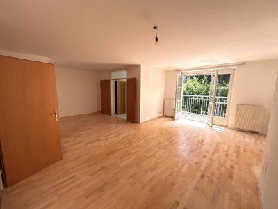 Dornbach - helle, großzügige 3 Zimmer Wohnung mit Balkon