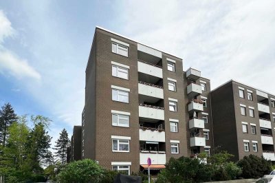 Ruhiges Wohnen mit Steigerungspotenzial: Vermietete 3-Zimmer-Wohnung mit Balkon