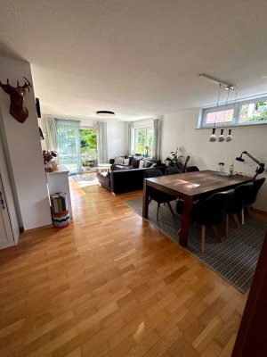 Moderne 2,5 Zimmer Wohnung mit Terrasse
