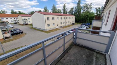 Gemütliche 2-Raum-Wohnung mit Balkon + EBK