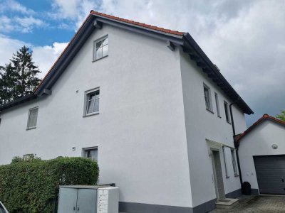 2-Zi. Dachgeschosswohnung mit EBK in ruhiger Lage- Isarnähe