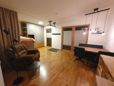 Garconniere mit Balkon in St.Johann in Tirol