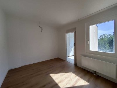 Frisch renovierte 2,5-Zimmer-Wohnung mit Gartenmitbenutzung