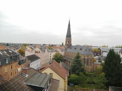 Attraktive 3-Zi.-Maisonette-Wohnung mit Balkon in Frankfurt-Rödelheim