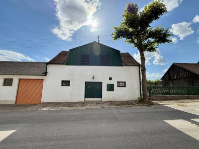 Umgebautes &amp; Ehemaliges Presshaus als Wochenendhaus in Alberndorf!