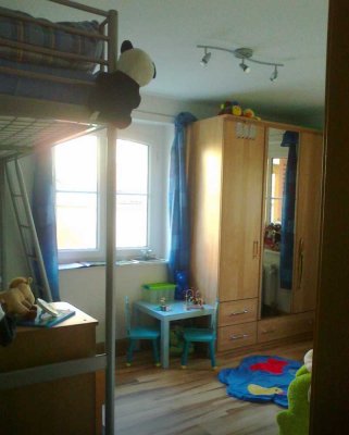 Ansprechende und sanierte 3-Zimmer-Erdgeschosswohnung mit Balkon in Coswig