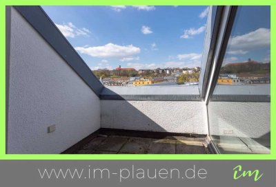 Einbauküche, Balkon, DG - 2 Zimmerwohnung in Auerbach zur Miete - Nicolaipassage - Aufzug