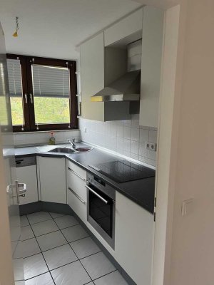 Helle möblierte 2-Zimmer Dachgeschosswohnung in Ratingen-Hösel