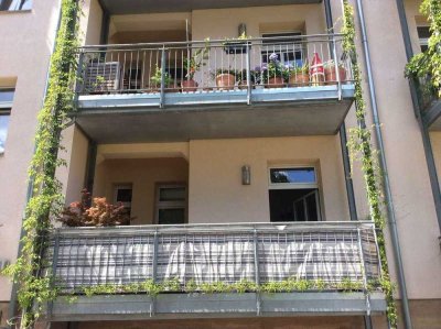 2 Zimmer Wohnung mit Balkon im EG in Fürth Südstadt