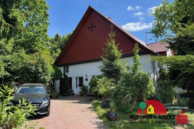 Geräumiges Einfamilienhaus in bester Nachbarschaft