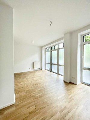 WG-Traum am Volkspark: 3 sanierte 25qm Zimmer mit jeweils eigener Küche