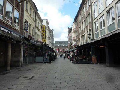 Wohn- und Geschäftshaus, D'dorf-Altstadt, Rathausnähe