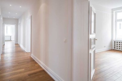 Luxuriöse Altbau-Wohnung 
4-ZKBB in Wiesbaden City