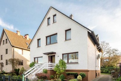 Schick renovierte Mietwohnung  mit Garage und Einbauküche in Bielefelds östlicher Innenstadt