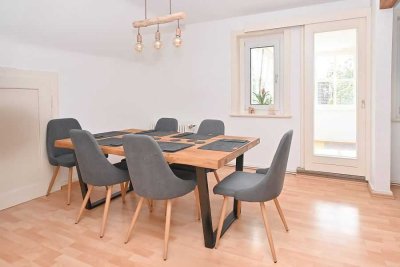Großzügige 5-Zimmer Wohnung mit Wintergarten!