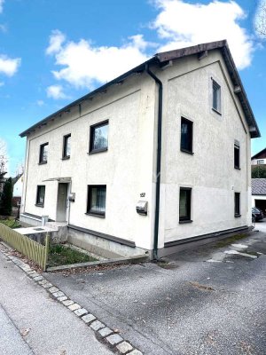 Vielfältiges Wohnangebot: Wohnhaus mit 3 Wohneinheiten in Eggenfelden