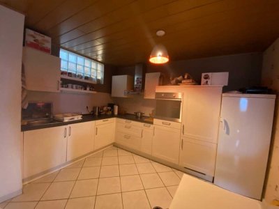 Dachgeschosswohnung in Ürzig zu vermieten.