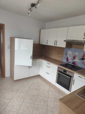 Charmante Doppelhaushälfte mit Einliegerwohnung