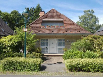 Freistehendes Einfamilienhaus in begehrter Wohnlage von Bonn-Röttgen – großzügig und naturnah