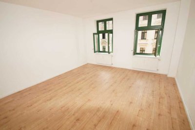 Leipzig, Anger-Crottendorf - Altbauflair trifft Natur – 3-Zi-Whg mit Balkon und grünem Hofblick