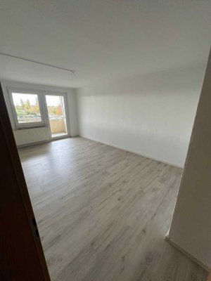 ***1 Monat Kaltmietfrei*** Helle 2-Zimmer-Wohnung mit Balkon in Bernburg (Saale)