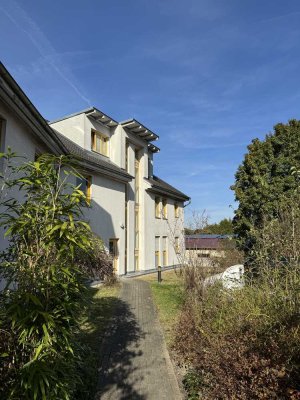 2-Zimmer-Wohnung mit Hobbyraum und Balkon - Renovierung nach Kundenwunsch! Provisionsfrei!