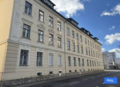 Altbau, Stadtwohnung mit Balkon, Zentrumsnah
