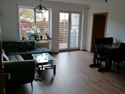 Exklusive 4,5-Raum-EG-Wohnung mit kleinem Garten und Einbauküche in Bobingen