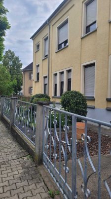 Freundliche 3-Raum-Wohnung mit Einbauküche und Garten – 72 m² in saniertem Zustand