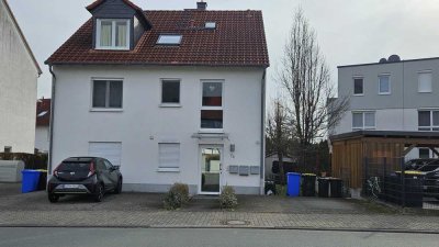 Exklusive, gepflegte 2-Raum-DG-Wohnung in Rosbach v. d. Höhe