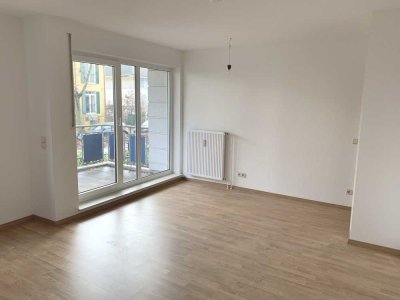 **vermietete 2-Zimmer-Komfortwohnung mit Balkon und EBK in Berlin-Niederschönhausen**