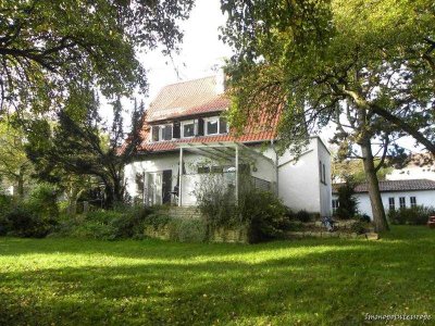 Freestanding single family house with very big yard in Musberg! Freistehendes EFH in Musberg mit ...