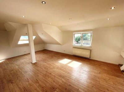 Einziehen & wohlfühlen: Komplett renovierte Wohnung ab sofort bezugsfertig! WE14