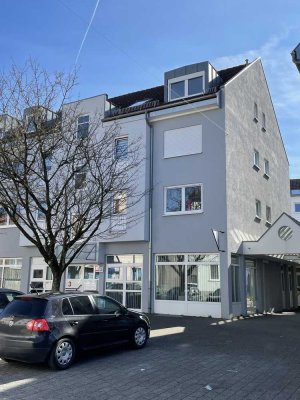 3-Zi.-Whg mit großzügiger Dachloggia im Zentrum von Eislingen