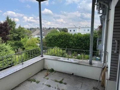 Exklusive 2-Raum-Wohnung, gehobener Innenausstattung mit Balkon & Einbauküche in Mülheim an der Ruhr