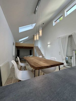 Studio mit Galerie und Terrasse in München-Aubing – vollmöbliert & befristet
