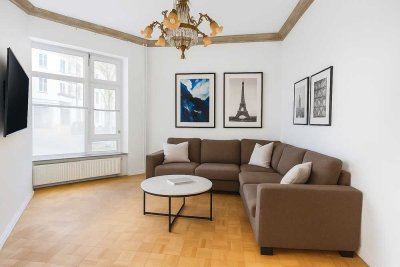 Renovierte und modernisierte Stuckaltbauwohnung im Kiez der Roten Insel