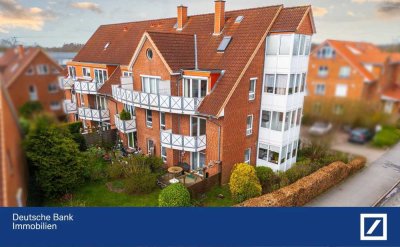 Einfach Koffer packen und wohlfühlen: Eigentumswohnung mit Wintergarten und Balkon in Kiel-Russee
