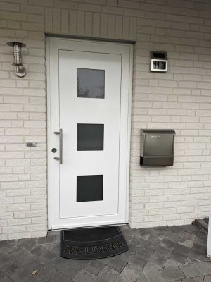 RHH, 108 m² Mit Küche – Vermietung ab sofort