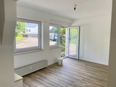 Erstbezug nach Kernsanierung mit Gartenterrasse