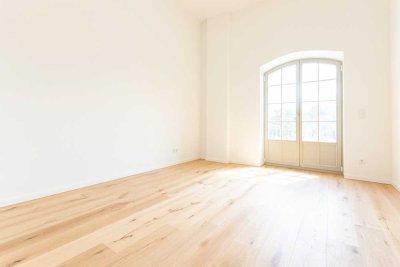 Charmante Wohnung mit Terrasse und Loggia | Erstbezug | Nebau | Offene Küche | Parkett