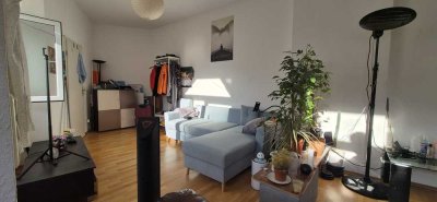 Bright, fully furnished 2-room apartment near university with peaceful backyard view,
