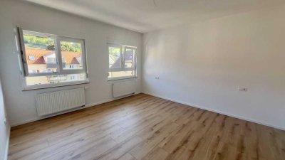 *Provisionsfrei* Helle, modernisierte 3-Zimmer-Wohnung – sofort bezugsfrei!