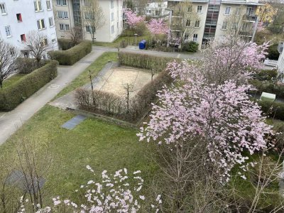 Helle, moderne 3-Zimmer-Wohnung in Schönefeld mit Einbauküche und Balkon